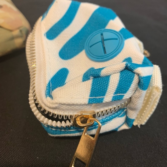 Multifunction Pet Treat Pouch🐶🐱🐶🐱 - Picture 3 of 8